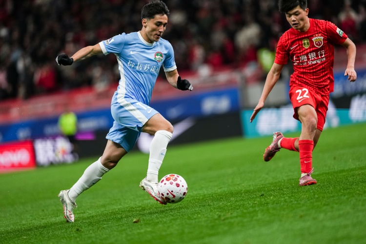 华体会官方入口-鲁媒：阿卜杜肉苏力等多位泰山青训首轮获机会，贾非凡将面对旧主